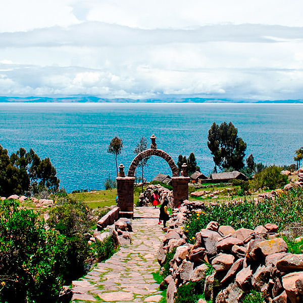 Uros y Taquile